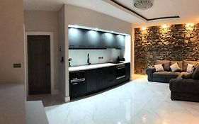 Lisvarna House